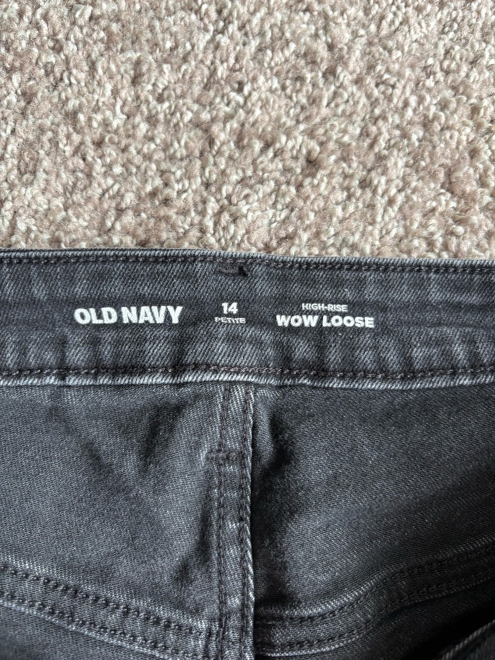 Old Navy Black High-Rise Wow Loose Jeans - Picture 3 of 3